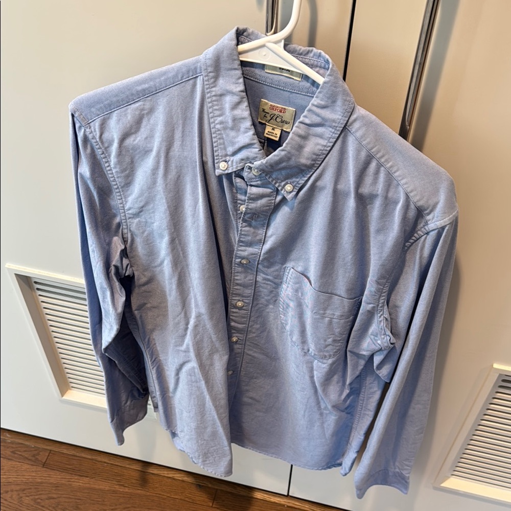 J Crew Classic Blue Oxford. Mens Slim Fit Medium